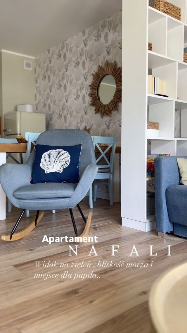 🌸 Szukasz wolnego apartamentu na majówkę? Mamy coś wyjątkowego!
Apartament Na Fali to idealna przestrzeń na spokojny wypoczynek — z dużym, zielonym ogródkiem i pełnym komfortem 🌿🌊
Czeka tu na Ciebie:
słoneczny salon z wyjściem do ogródka,
oddzielna sypialnia,
w pełni wyposażona kuchnia,
i oczywiście świeża morska bryza tuż za progiem!
📍 parter | Ustronie Apartments | Kilka kroków od promenady i plaży
🐾 Możesz przyjechać z pieskiem! Apartament Na Fali posiada własny ogródek — idealne miejsce dla Twojego czworonożnego przyjaciela.
📩 Zarezerwuj już dziś i spędź majówkę nad morzem w wyjątkowej atmosferze!
#apartamentnafali #majowkanadmorzem #ustroniemorskie #relaksnamorzem #nadmorskiluksus #wakacjezpsem